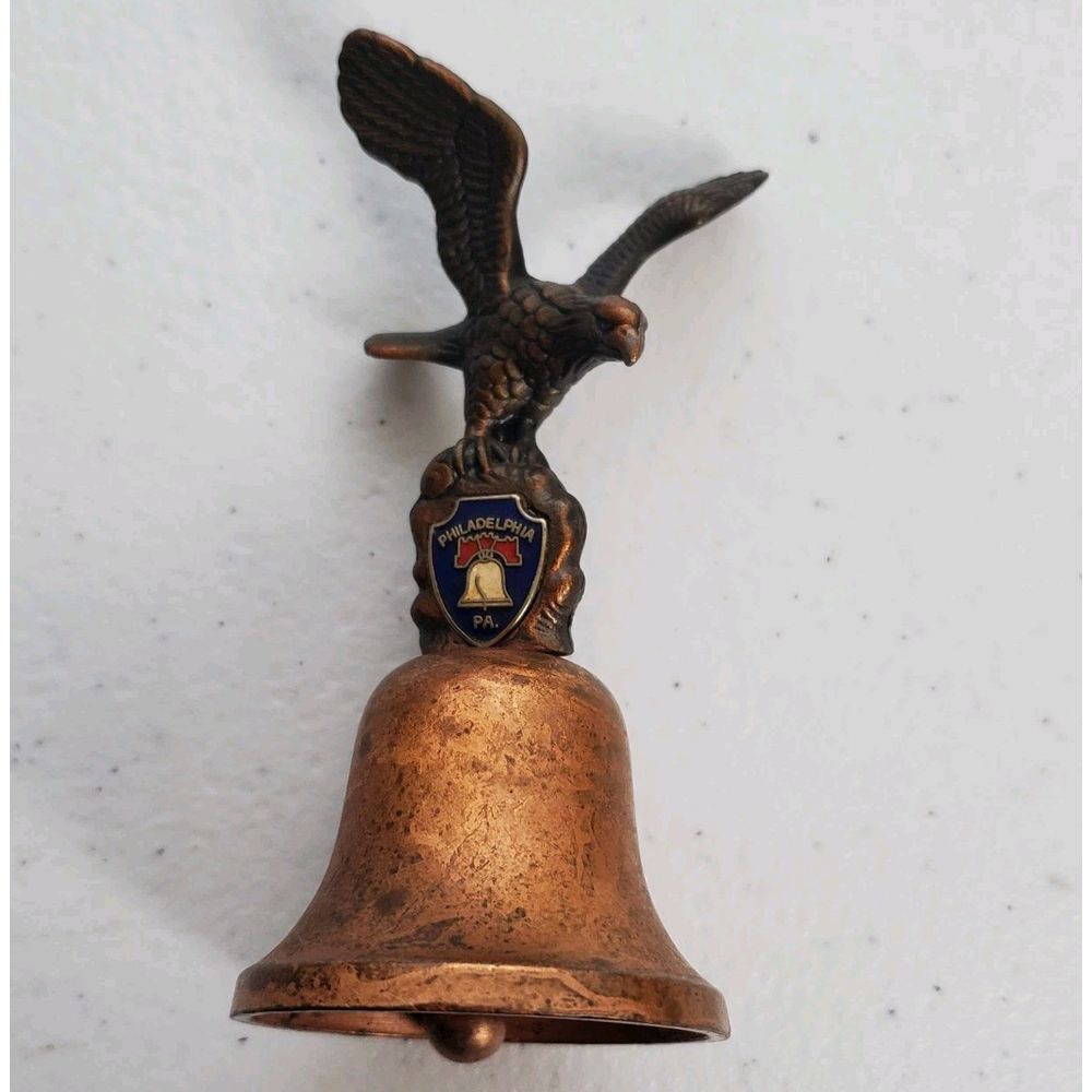 Vintage‎ Winthrop Philadelphia Bell Souvenir Collectible Metal Eagle